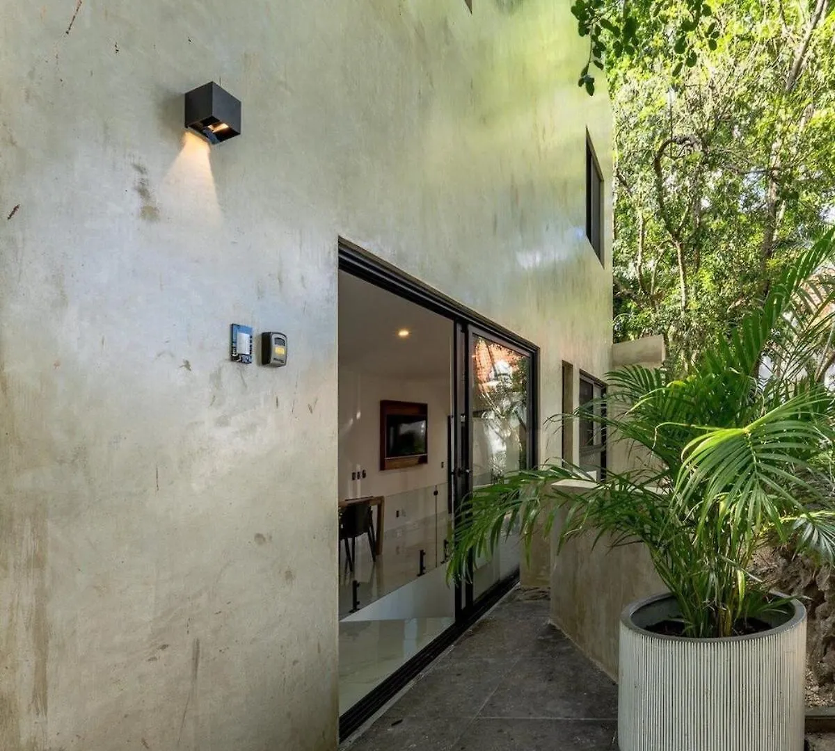 Apartment In Duplex One Block From Playacar Beach Playa del Carmen Mexiko