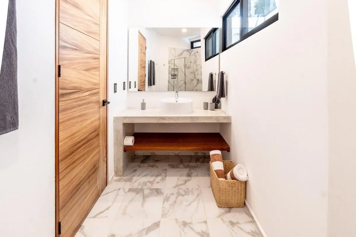 Apartment In Duplex One Block From Playacar Beach Playa del Carmen Mexiko