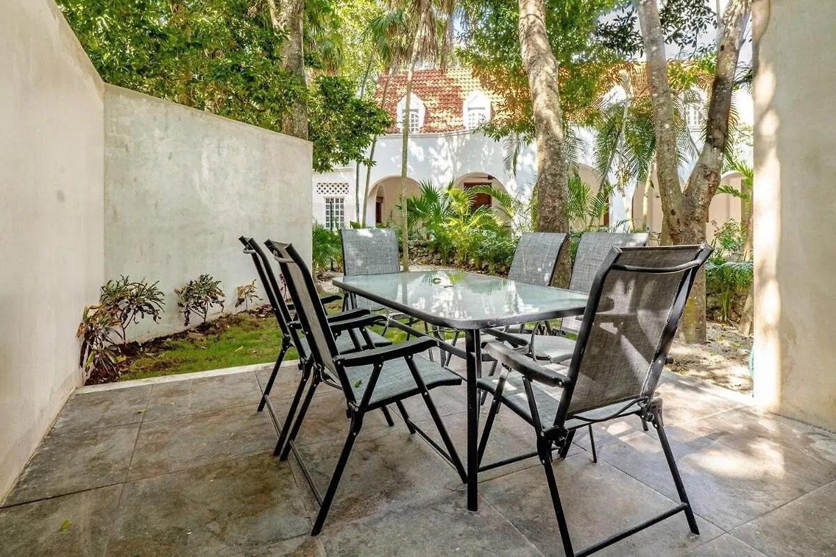 Apartment In Duplex One Block From Playacar Beach Плая-дель-Кармен 0*,  Мексика